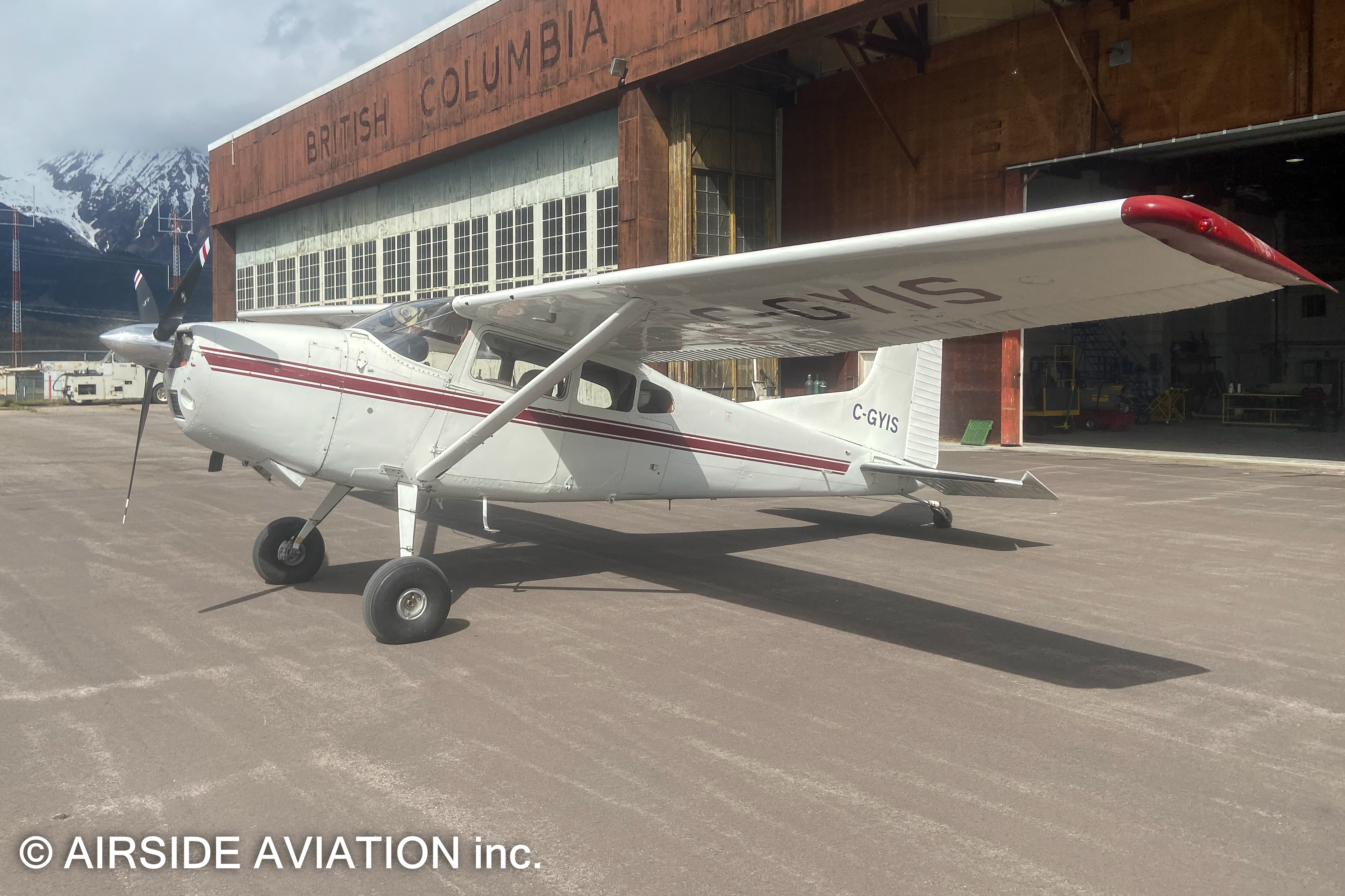 CESSNA A185F aircraft image
